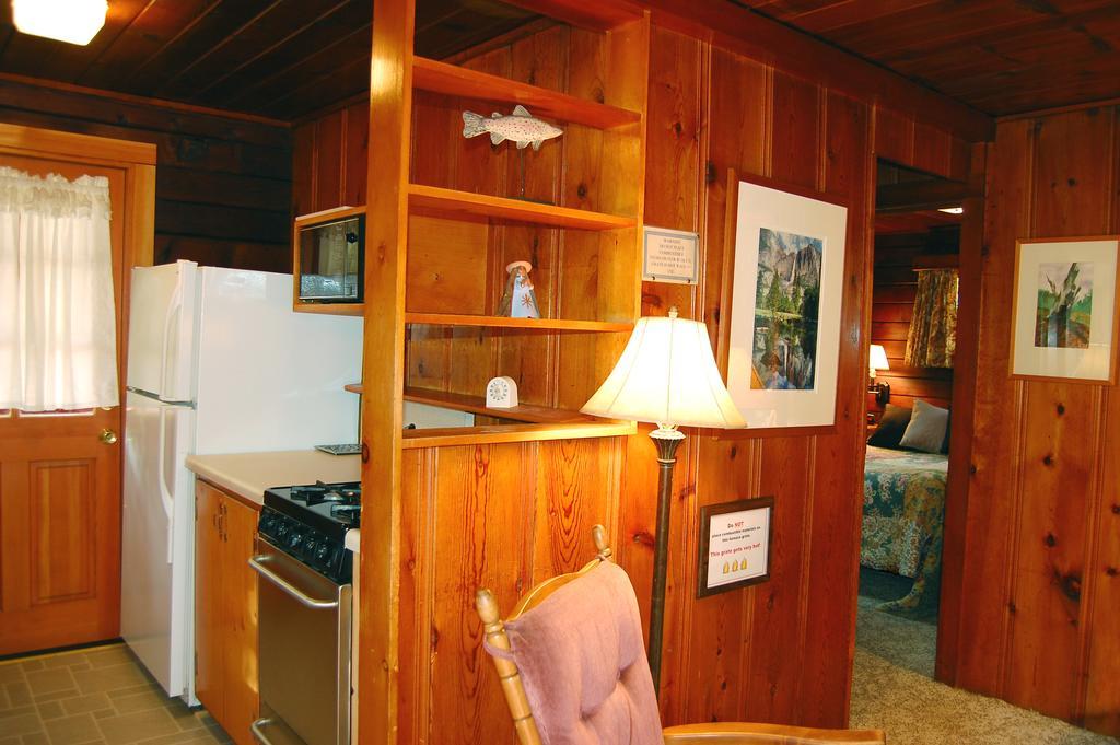 8 Nugents Nest Chalet North Wawona